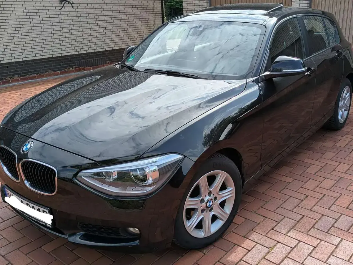 Gebraucht BMW 116 136 PS (100 kW) 2012 Schwarz Kleinwagen