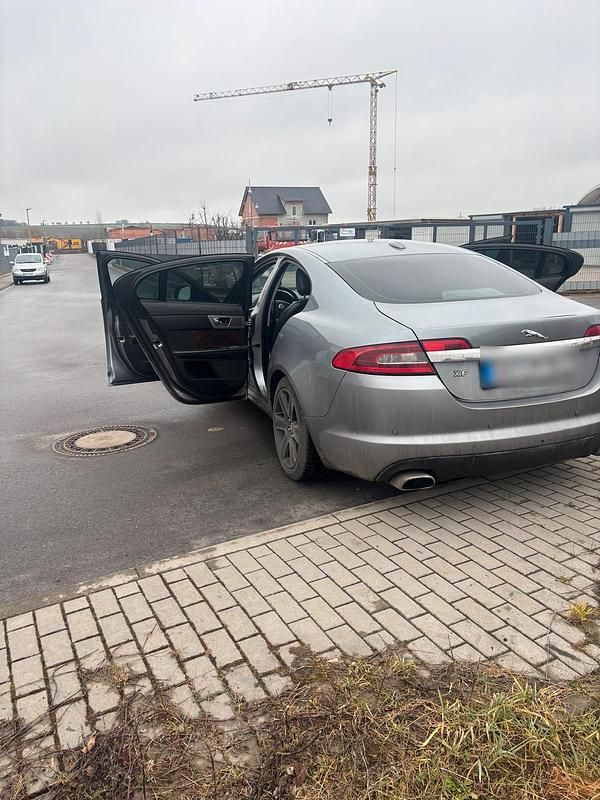 Gebraucht Jaguar XF 241 PS (177 kW) 2010 Grau Limousine