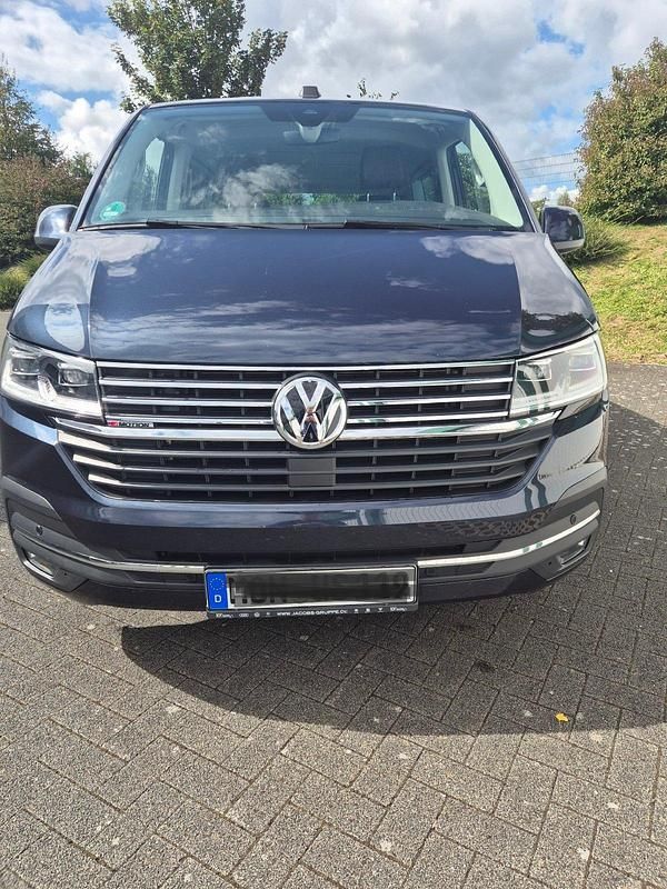 Gebraucht VW Multivan Comfortline 204 PS (150 kW) 2022 Blau Van