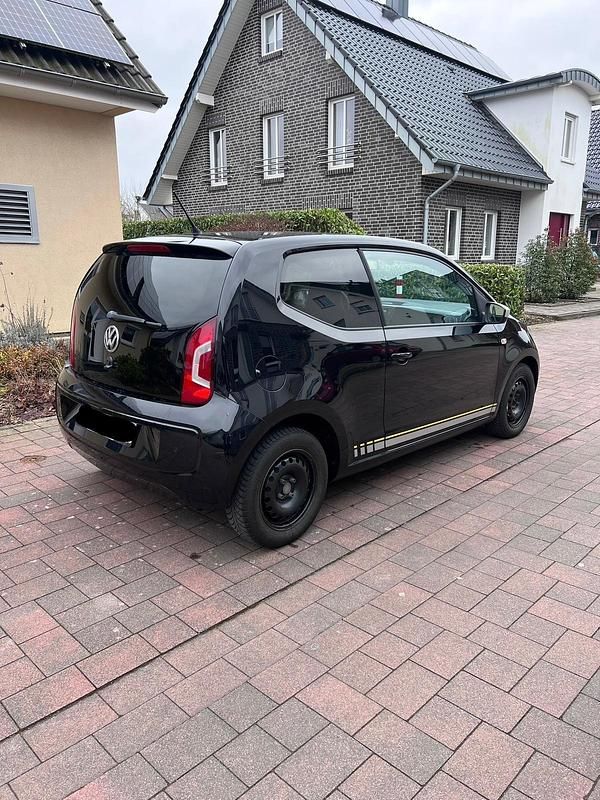 Gebraucht VW up! 75 PS (55 kW) 2015 Schwarz Kleinwagen