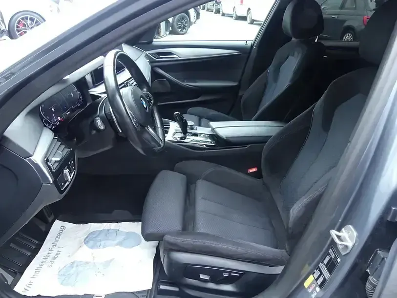 Gebraucht BMW 530e M Sport 292 PS (214 kW) 2020 Bluestone Limousine