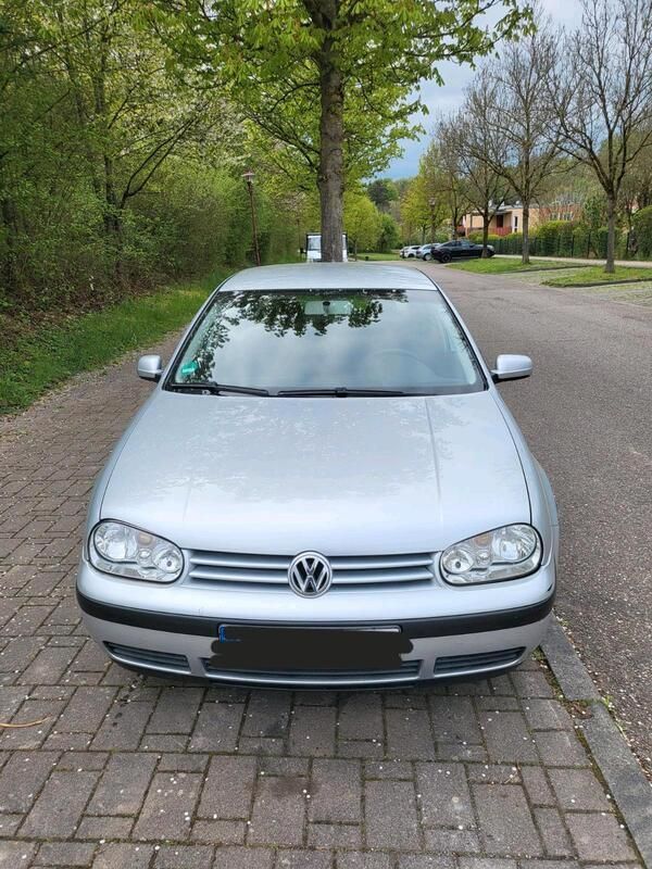 Grau Gebraucht 2002 VW Golf IV Limousine | 1.790 € (Fairer Preis) - Bild 1/4
