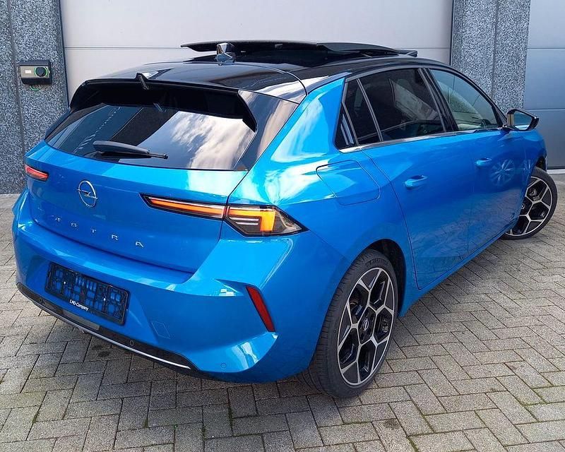 Gebraucht Opel Astra Ultimate 131 PS (96 kW) 2022 Blau Limousine