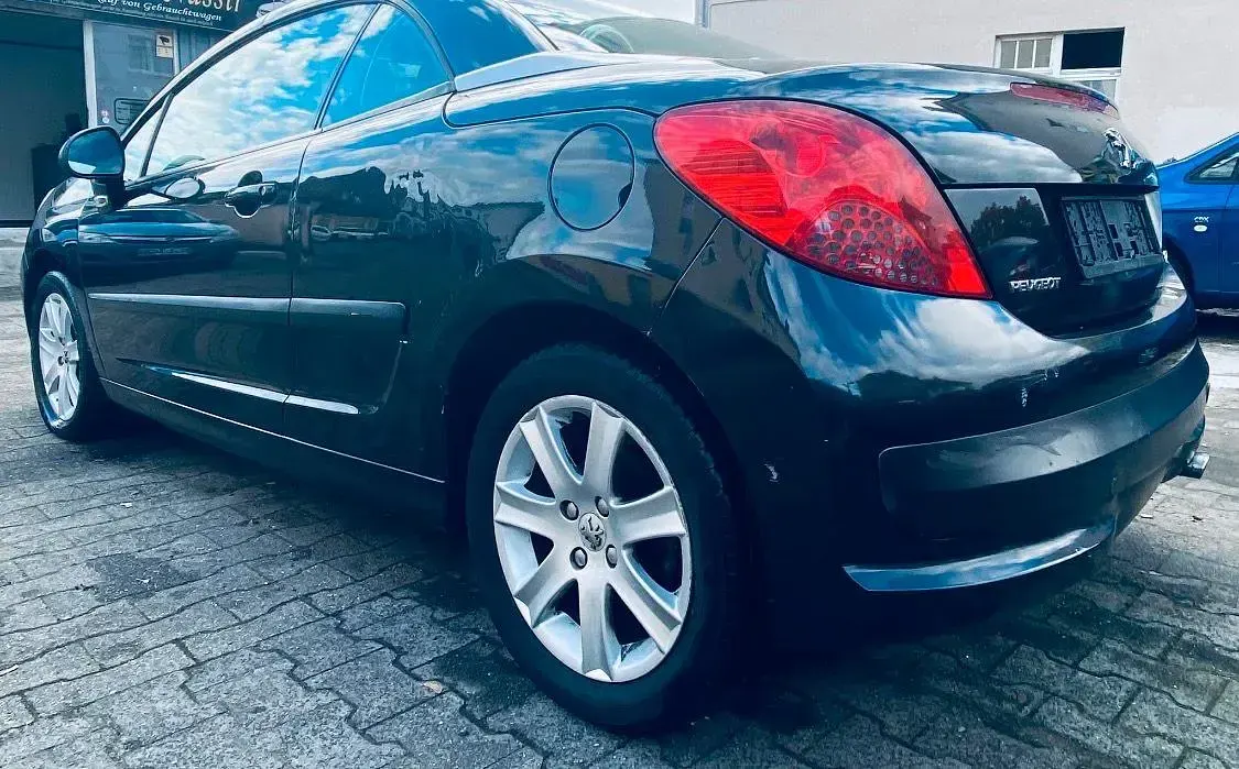 Gebraucht Peugeot 207 CC 120 PS (88 kW) 2009 Schwarz Cabrio