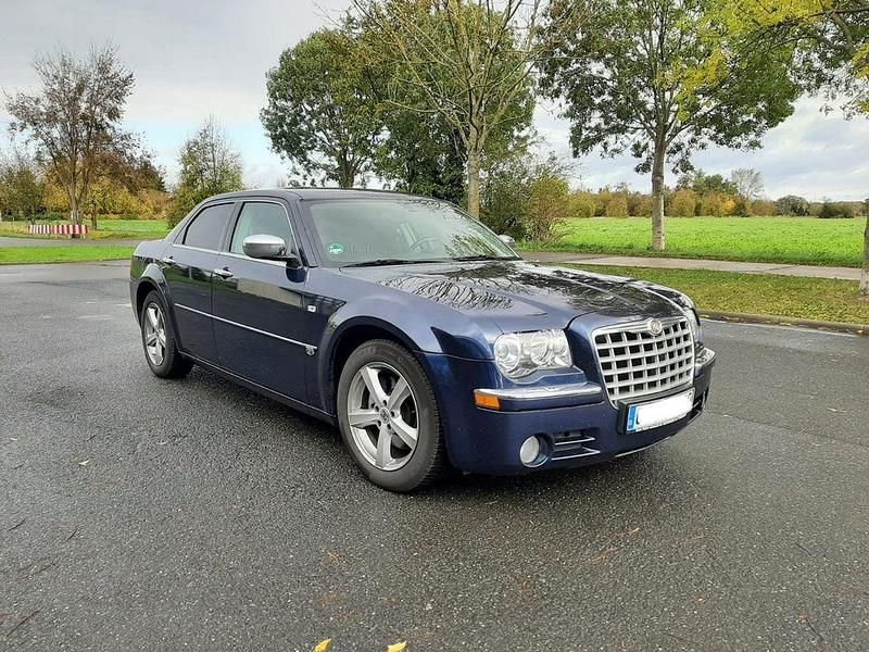 Midnight blue pearl coat Gebraucht 2004 Chrysler 300C Limousine | 10.999 € (Etwas zu teuer) - Bild 1/4