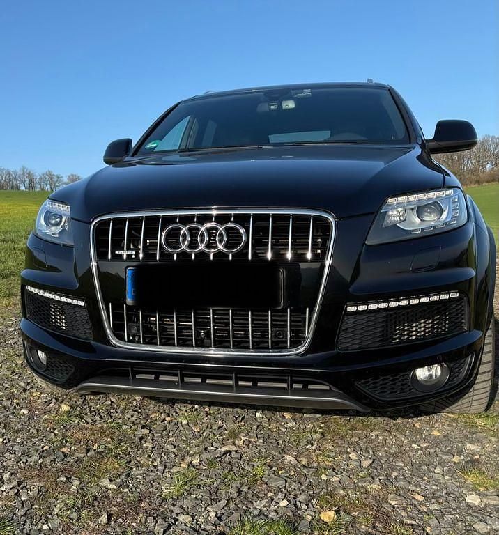 Gebraucht Audi Q7 Ambiente 245 PS (180 kW) 2014 Schwarz SUV