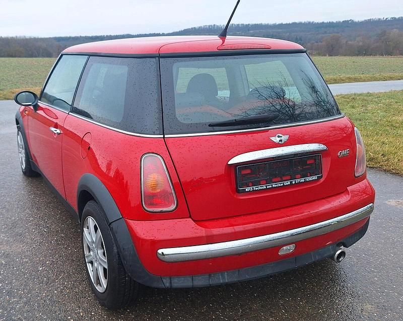 Gebraucht Mini ONE 90 PS (66 kW) 2004 Rot Kleinwagen