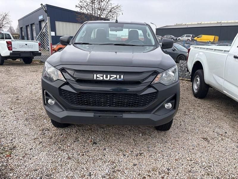 Neu Isuzu D-Max 163 PS (119 kW) 2026 Schwarz Abholung