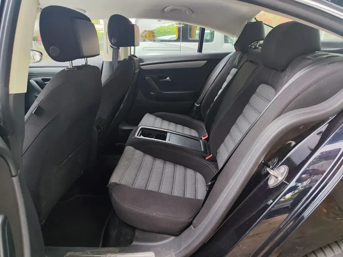 Gebraucht VW CC 140 PS (102 kW) 2013 Schwarz Limousine
