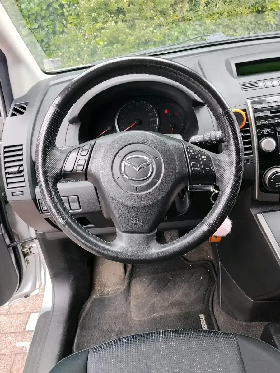 Gebraucht Mazda 5 146 PS (107 kW) 2010 Silber Van / Kleinbus