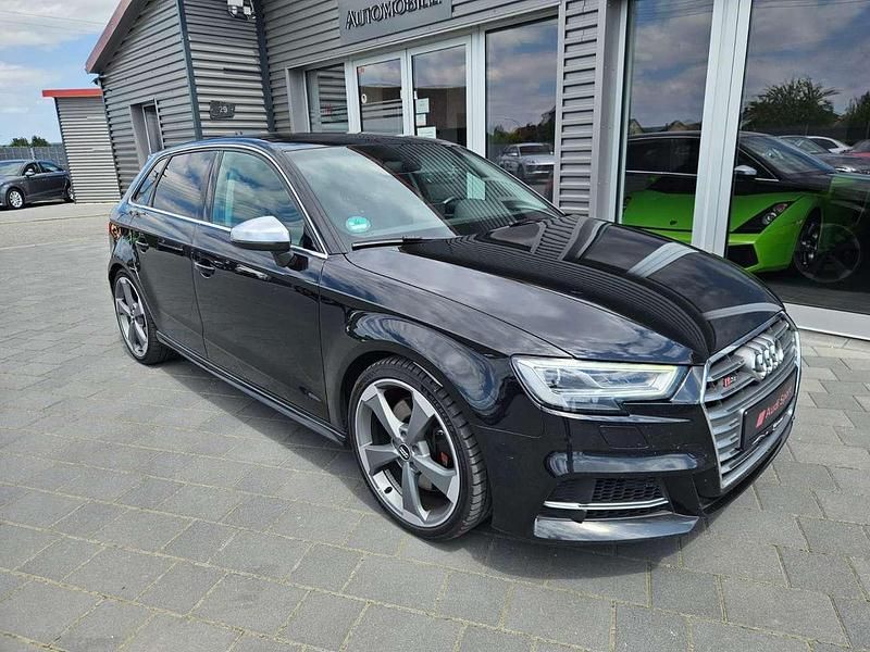 Gebraucht Audi S3 310 PS (228 kW) 2018 Mythosschwarz metallic Limousine
