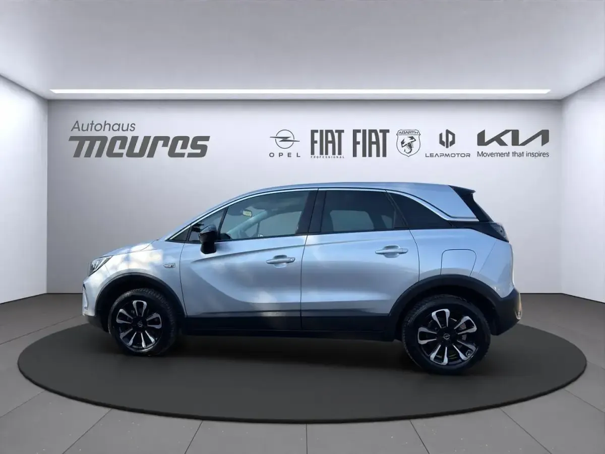 Gebraucht Opel Crossland Elegance 131 PS (96 kW) 2024 Silber SUV