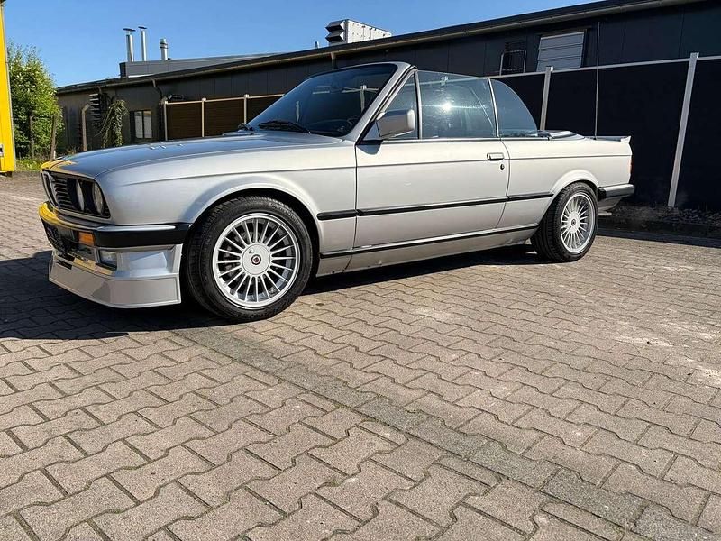 Gebraucht BMW 325 170 PS (125 kW) 1990 Silber Cabrio