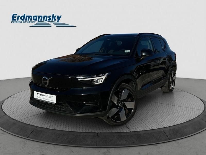 Onyx black (schwarz) Gebraucht 2022 Volvo XC40 Core SUV | 29.940 € (Fairer Preis) - Bild 1/4