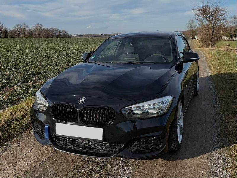 Gebraucht BMW 116 M Sport 109 PS (80 kW) 2016 Schwarz Kleinwagen