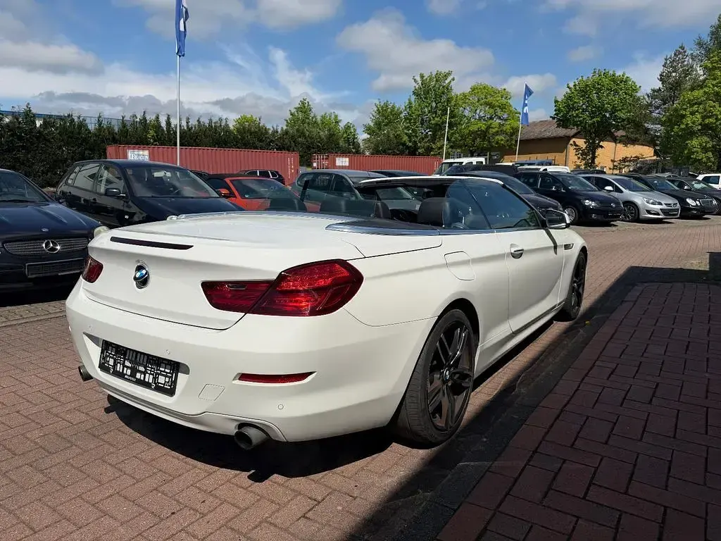 Gebraucht BMW 640 Cabriolet 320 PS (235 kW) 2012 Weiß Cabrio