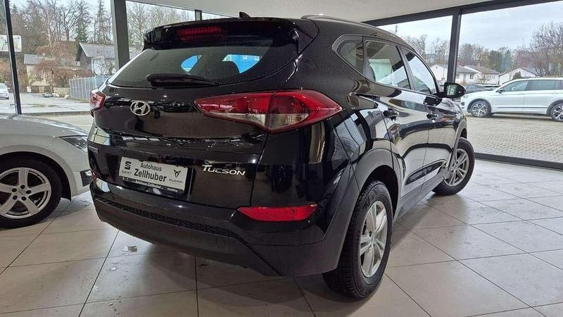 Second-hand Hyundai Tucson 132 CP (97 kW) 2018 Negru SUV