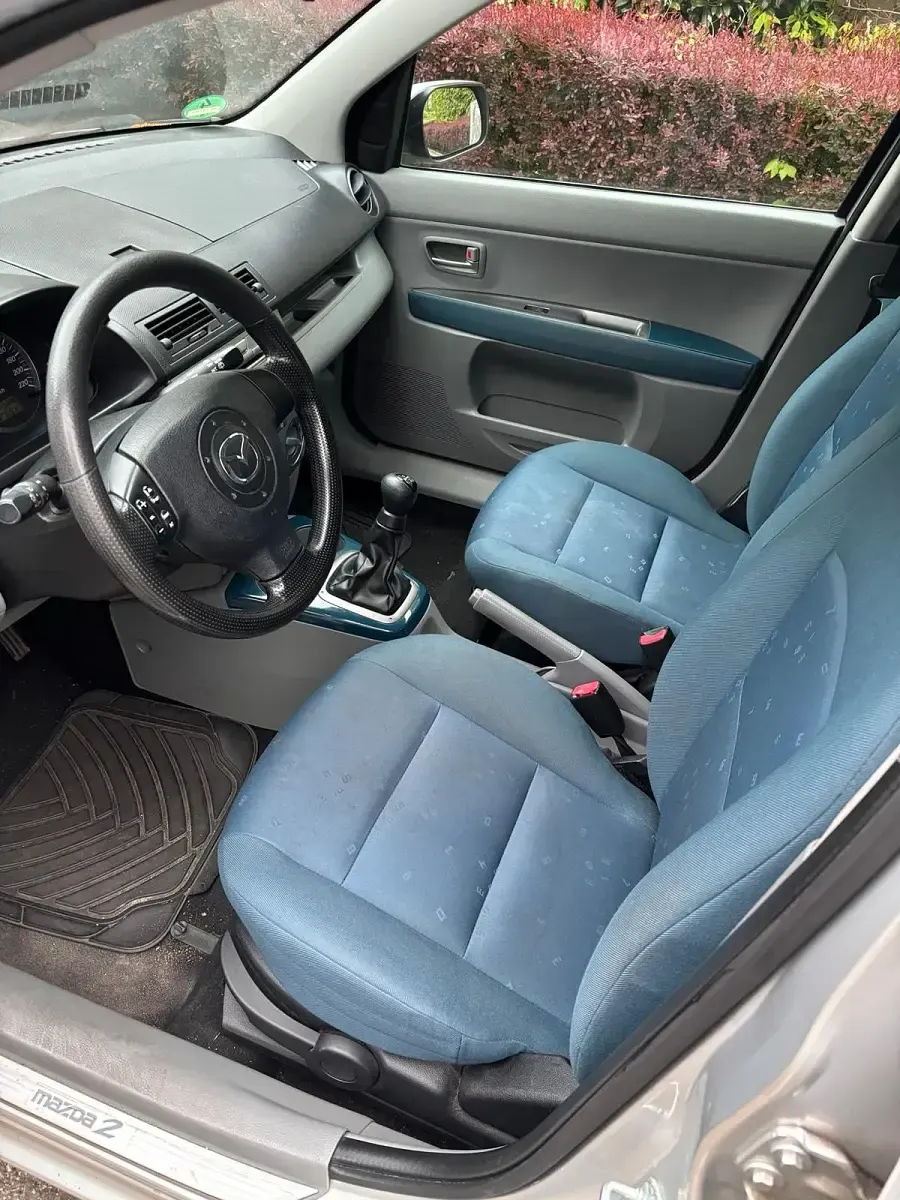 Gebraucht Mazda 2 75 PS (55 kW) 2004 Grau Kleinwagen