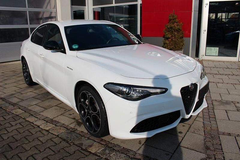 Colore esterno (bianco alfa, u Gebraucht 2022 Alfa Romeo Giulia Veloce Limousine | 28.900 € (Fairer Preis) - Bild 1/4