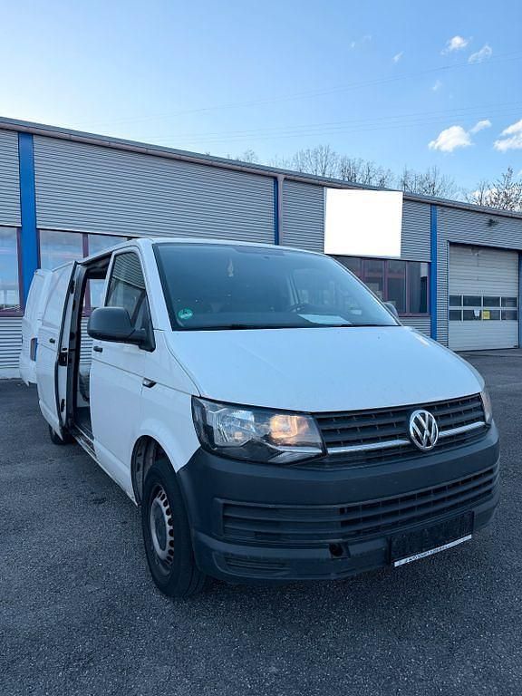 Używany VW Transporter 102 KM (75 kW) 2018 Biały Van