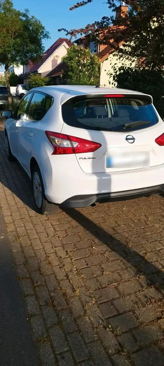 Gebraucht Nissan Pulsar 115 PS (84 kW) 2015 Weiß Kleinwagen