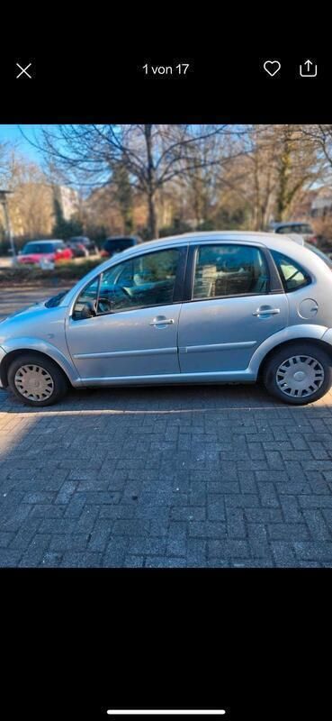 Silber Gebraucht 2002 Citroën C3 Kleinwagen | 600 € - Bild 1/4