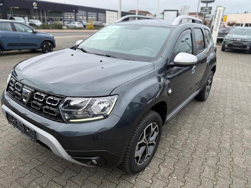 Gebraucht Dacia Duster Prestige 116 PS (85 kW) 2019 Grau "comete" SUV