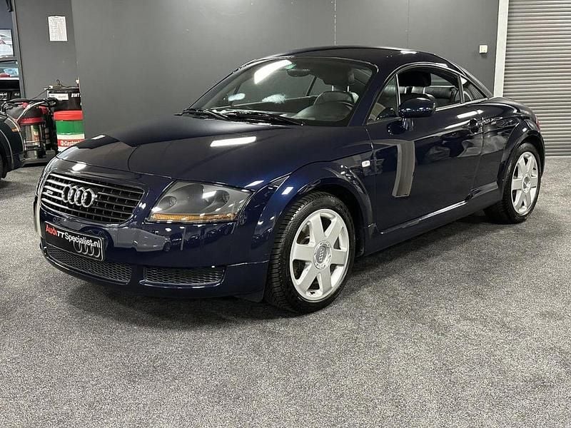 Second-hand Audi TT Performance 224 CP (164 kW) 2002 Albastru Coupe