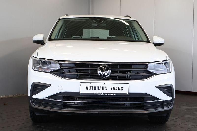 Gebraucht VW Tiguan Life 150 PS (110 kW) 2022 Weiß SUV