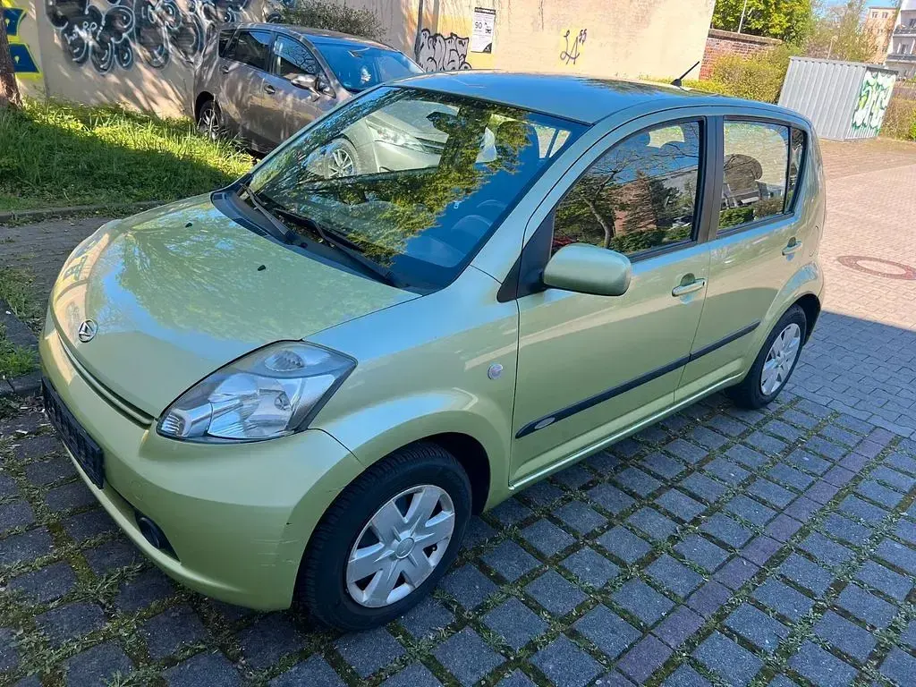 Gebraucht Daihatsu Sirion 87 PS (63 kW) 2006 Grün Kleinwagen