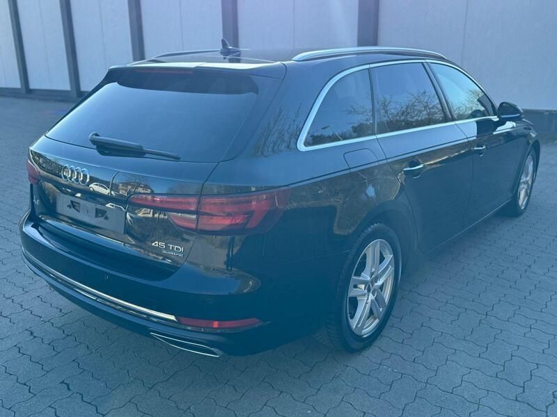 Gebraucht Audi A4 Design 231 PS (169 kW) 2019 Schwarz Kombi