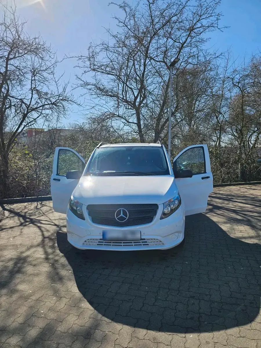 Gebraucht Mercedes Vito 163 PS (119 kW) 2018 Weiß Van