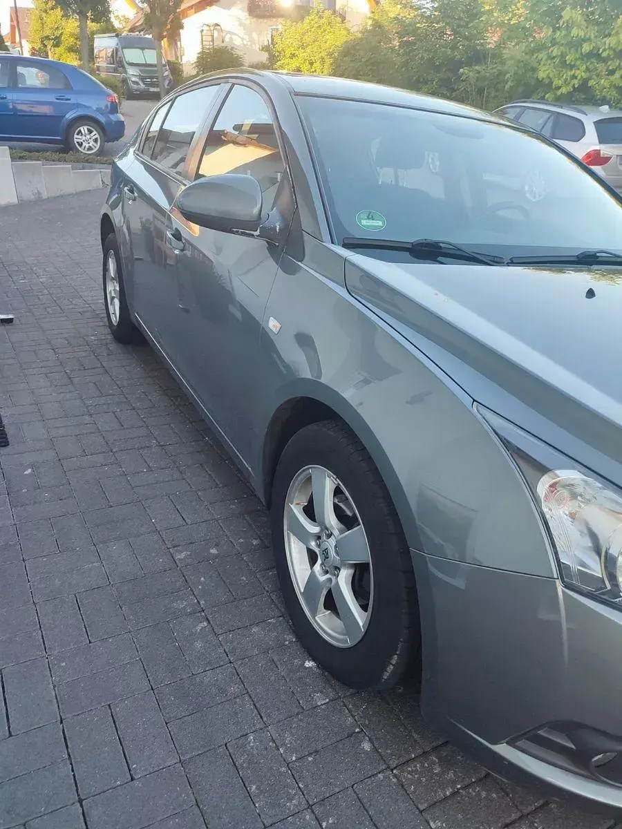Gebraucht Chevrolet Cruze LS 124 PS (91 kW) 2013 Grau Kombi