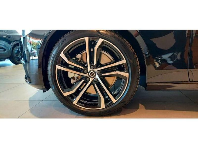 Gebraucht Volvo S90 455 PS (334 kW) 2024 Onyx black (metallic) Limousine