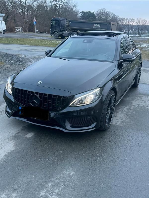 Gebraucht Mercedes C400 AMG line 333 PS (244 kW) 2018 Schwarz Limousine