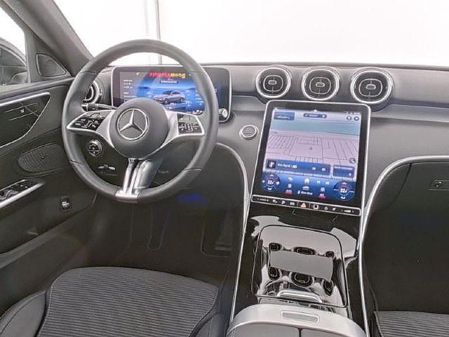 Gebraucht Mercedes C300e Avantgarde 313 PS (230 kW) 2024