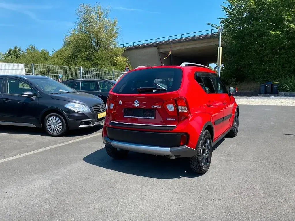 Gebraucht Suzuki Ignis 90 PS (66 kW) 2017 Rot SUV