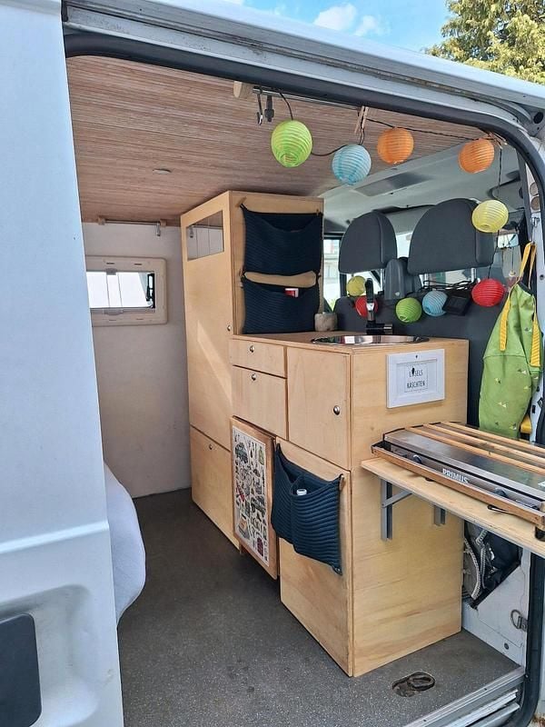 Second-hand Ford Transit 100 CP (73 kW) 2012 Alb Monovolum