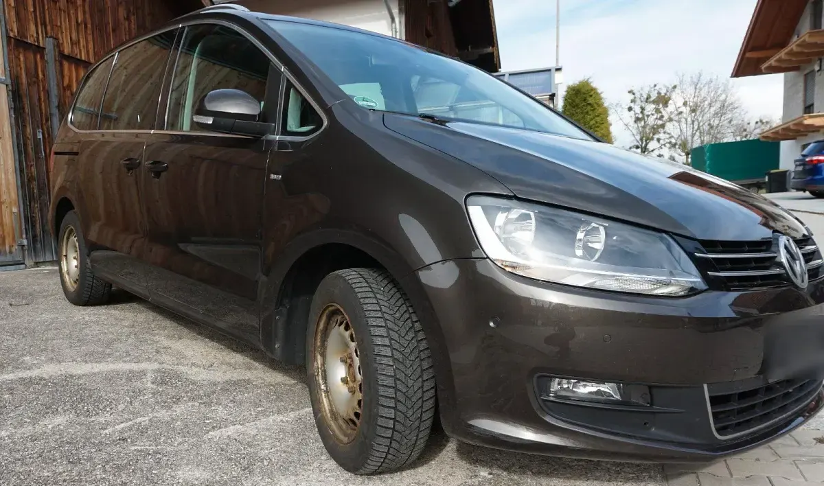 Usata VW Sharan 150 CV (110 kW) 2014 Marrone Monovolume