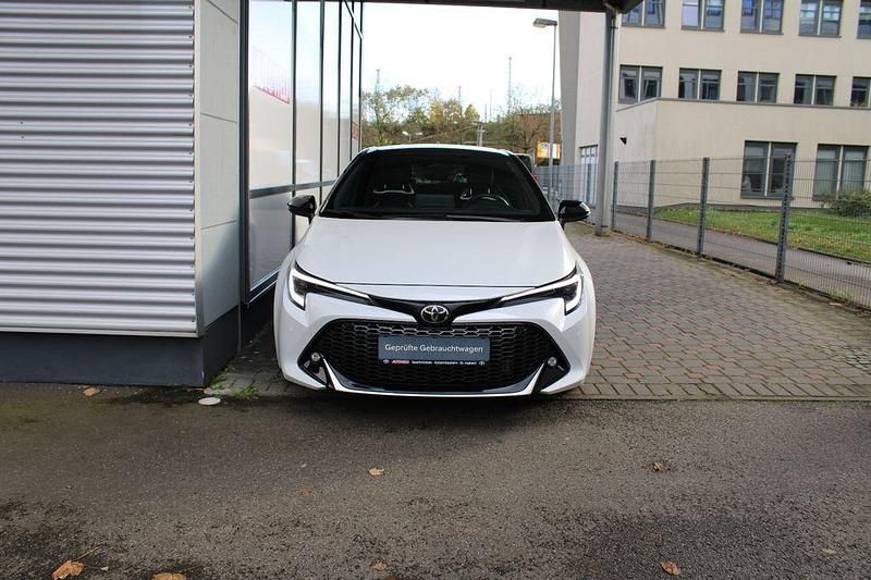 Gebraucht Toyota Corolla Sport 140 PS (102 kW) 2023 Weiß Limousine