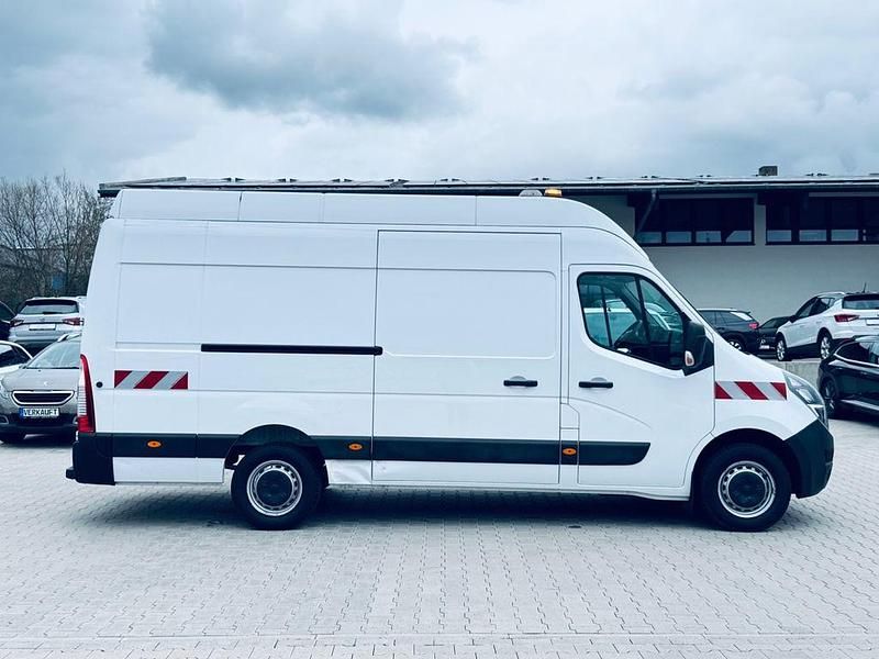 Gebraucht Opel Movano 163 PS (119 kW) 2022 Weiß Van