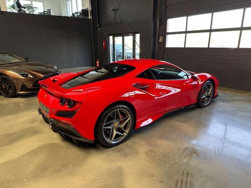 Second-hand Ferrari F8 721 CP (530 kW) 2021 Roșu Coupe