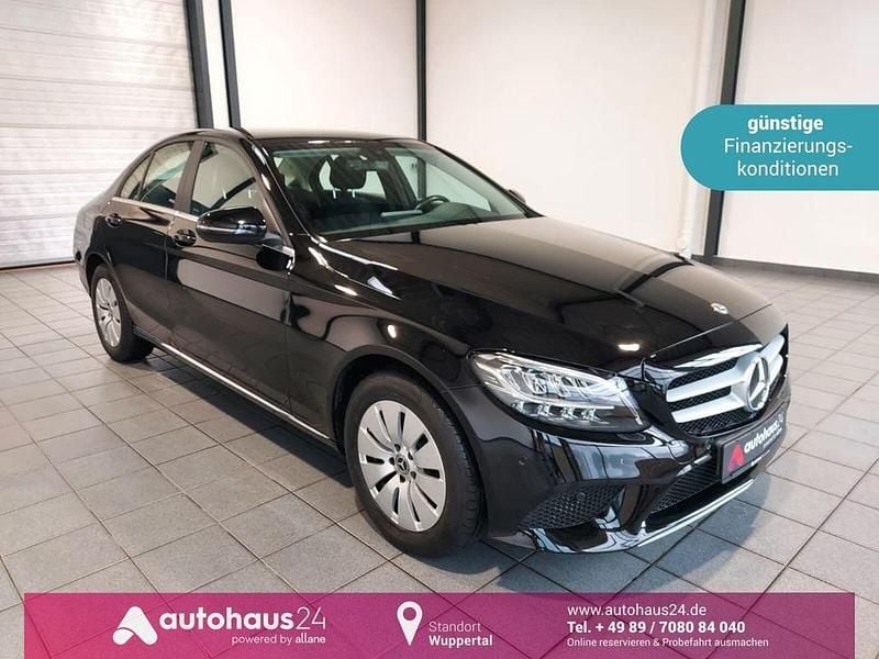 Schwarz Gebraucht 2021 Mercedes C220 Limousine | 28.990 € (Superpreis) - Bild 1/4