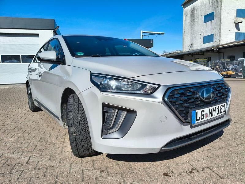 Gebraucht Hyundai Ioniq 105 PS (77 kW) 2022 Grau Kleinwagen