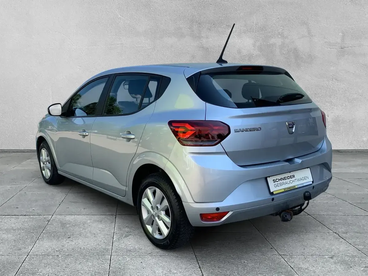 Gebraucht Dacia Sandero Comfort 101 PS (74 kW) 2022 Grau Kleinwagen