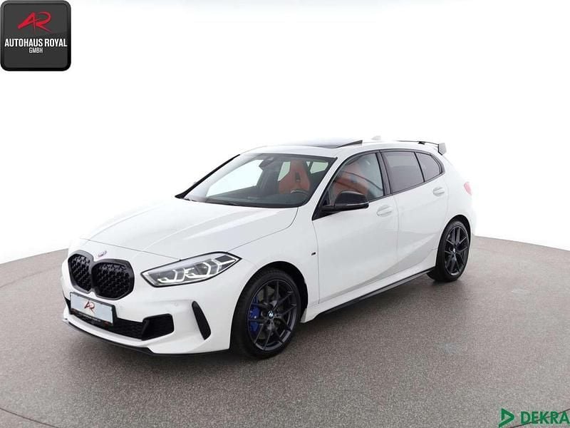 Weiss Gebraucht 2021 BMW M135 M Sport Kleinwagen | 31.460 € (Fairer Preis) - Bild 1/4
