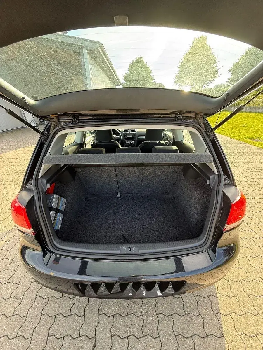 Gebraucht VW Golf VI Trendline 80 PS (58 kW) 2010 Schwarz Kleinwagen