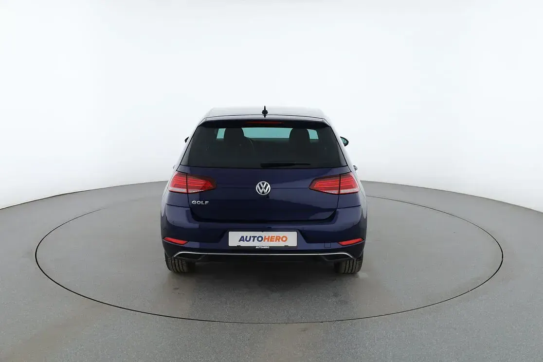 Second-hand VW Golf VII Join 150 CP (110 kW) 2018 Albastru Berlinǎ