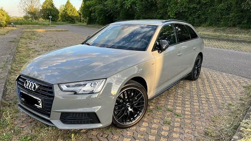 Grau Gebraucht 2018 Audi A4 Ambiente Kombi | 22.999 € - Bild 1/4
