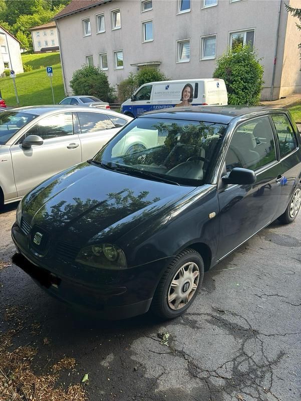Schwarz Gebraucht 2001 Seat Arosa Kleinwagen | 900 € (Fairer Preis) - Bild 1/4